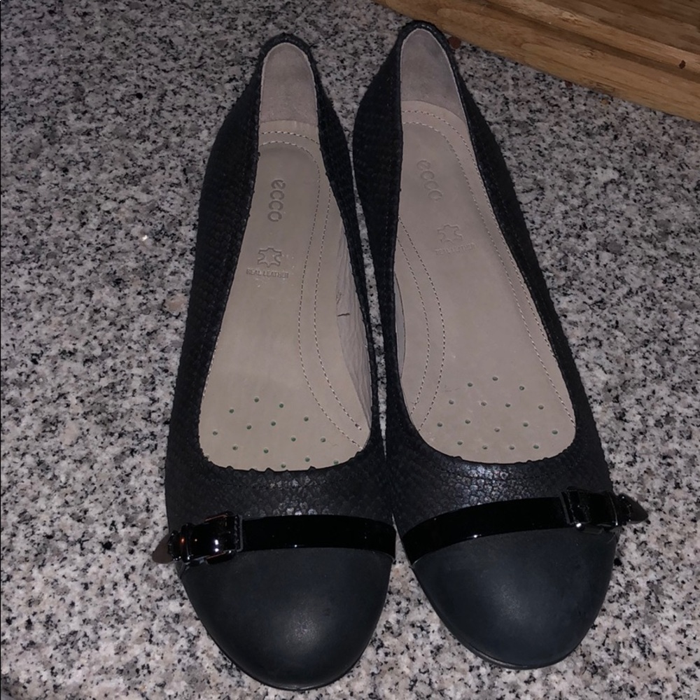 NWOT Ecco Flats.
